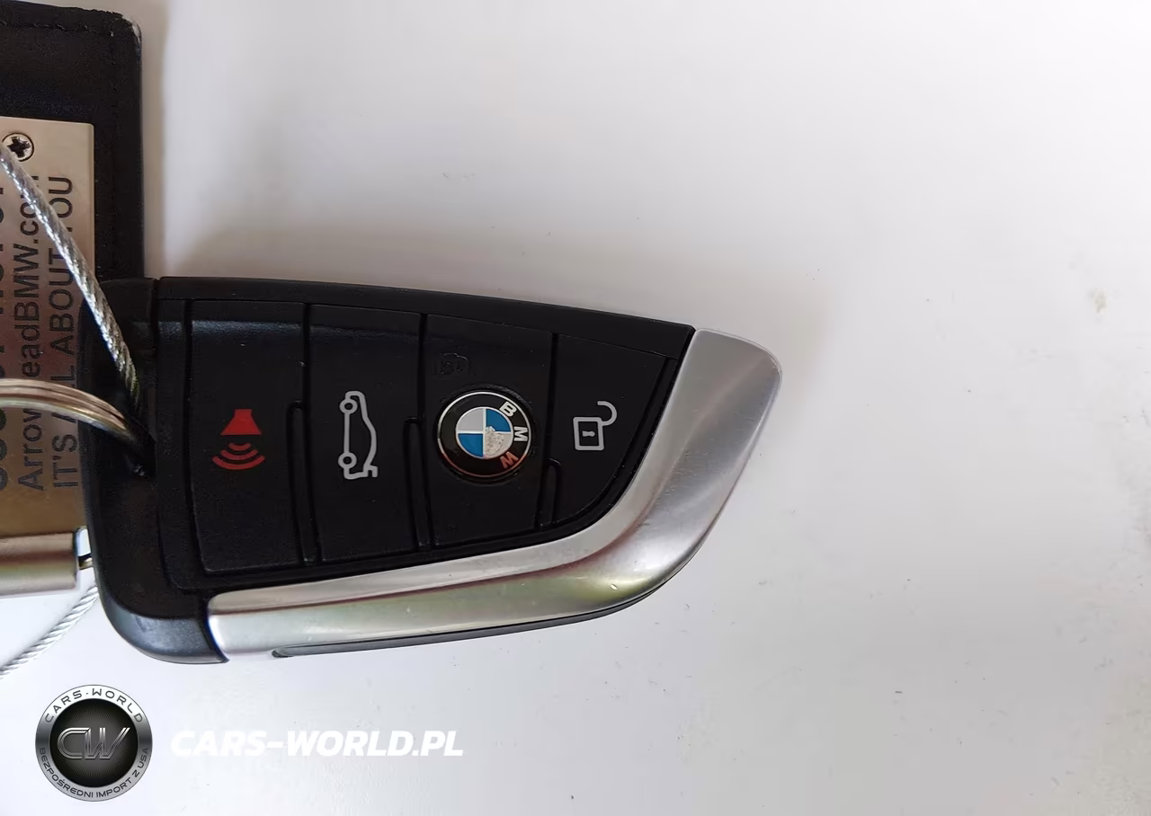2019 BMW X3 xDrive30I VIN:5UXTR9C58KLR08887 - 11