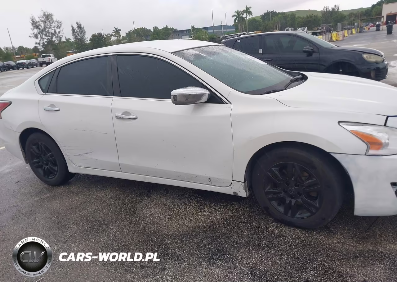 2015 Nissan Altima 2.5 S VIN:1N4AL3AP8FN388959 - 6
