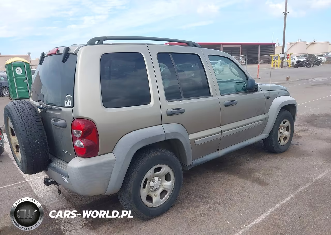 2007 Jeep Liberty Sport VIN:1J4GL48K27W693125 - 4