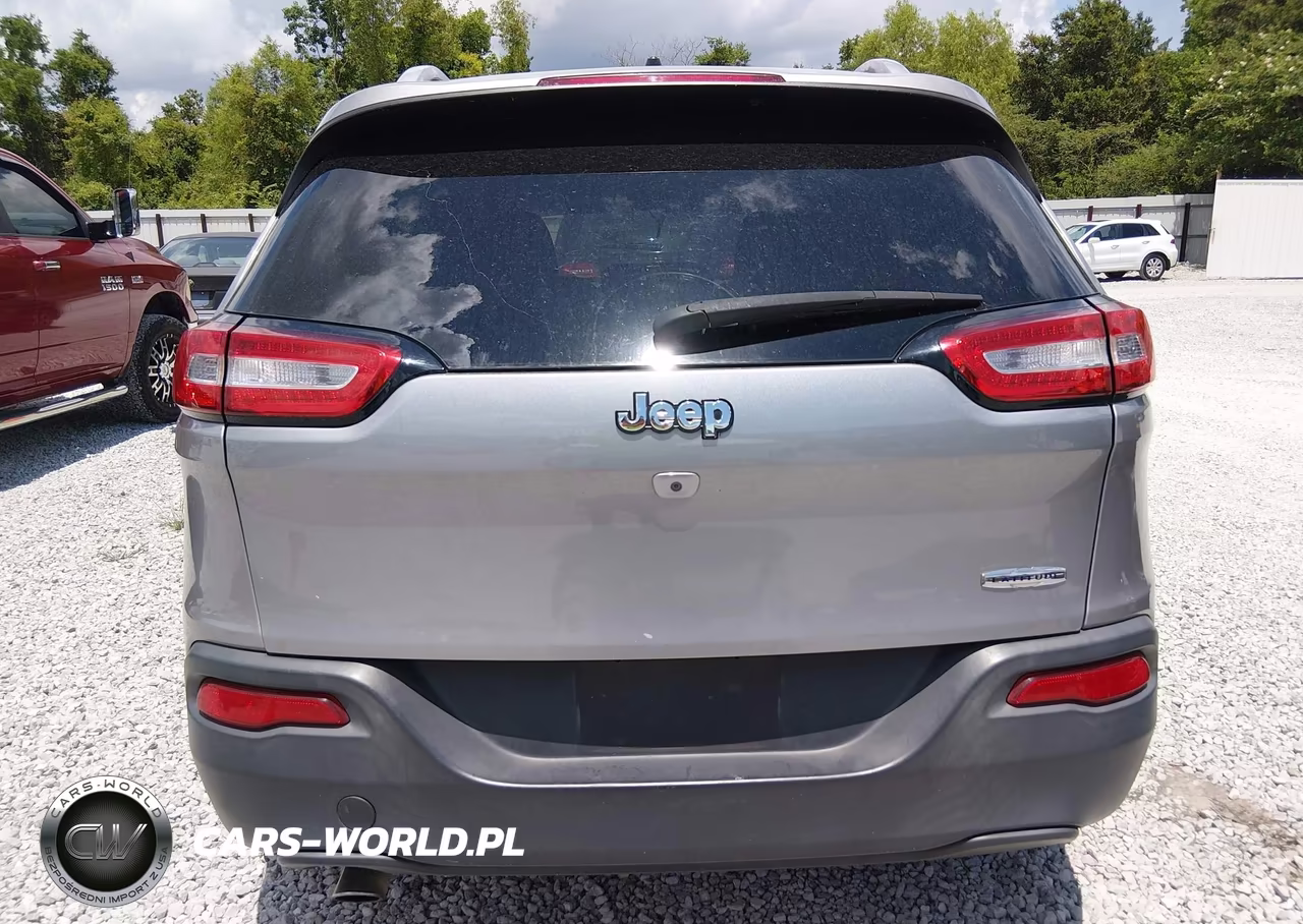 2016 Jeep Cherokee Latitude VIN:1C4PJLCB1GW264958 - 16