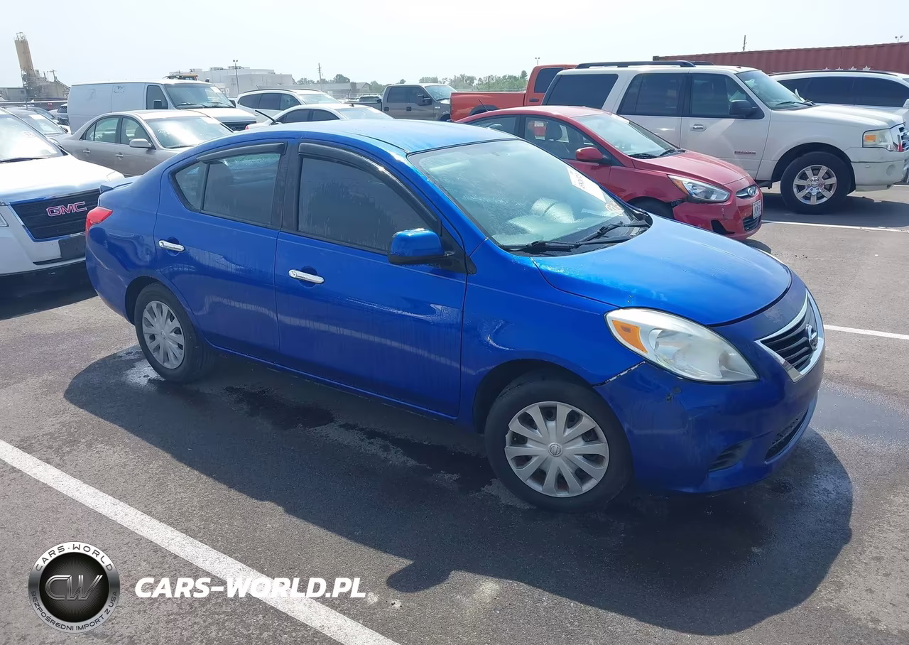 2013 Nissan Versa 1.6 Sv