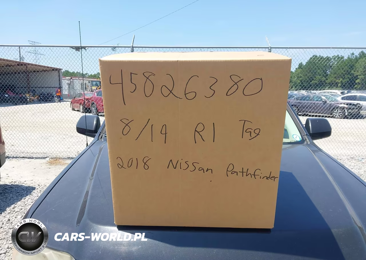 2018 Nissan Pathfinder S VIN:5N1DR2MN9JC617885 - 17