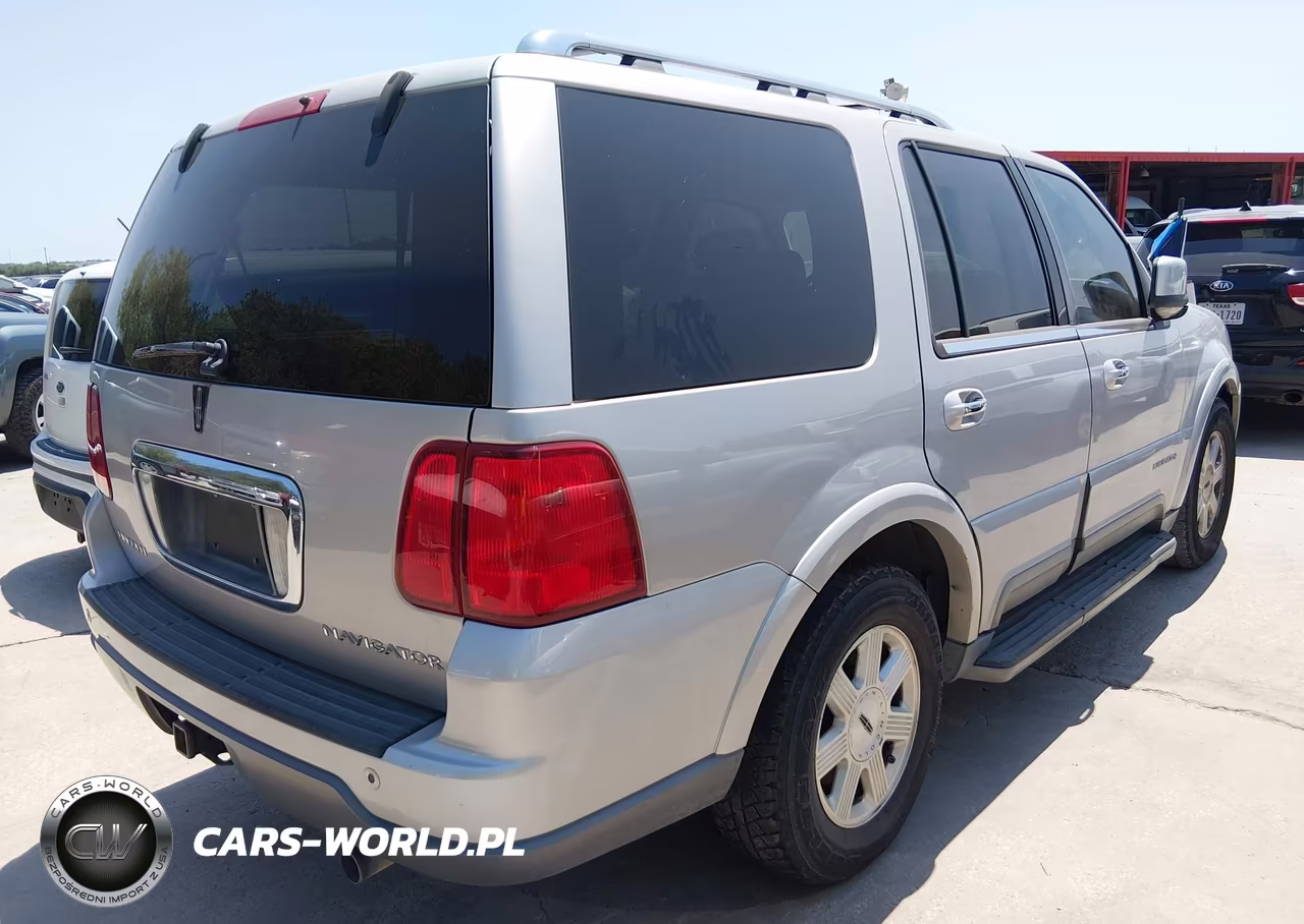 2004 Lincoln Navigator VIN:5LMFU27R44LJ03501 - 4