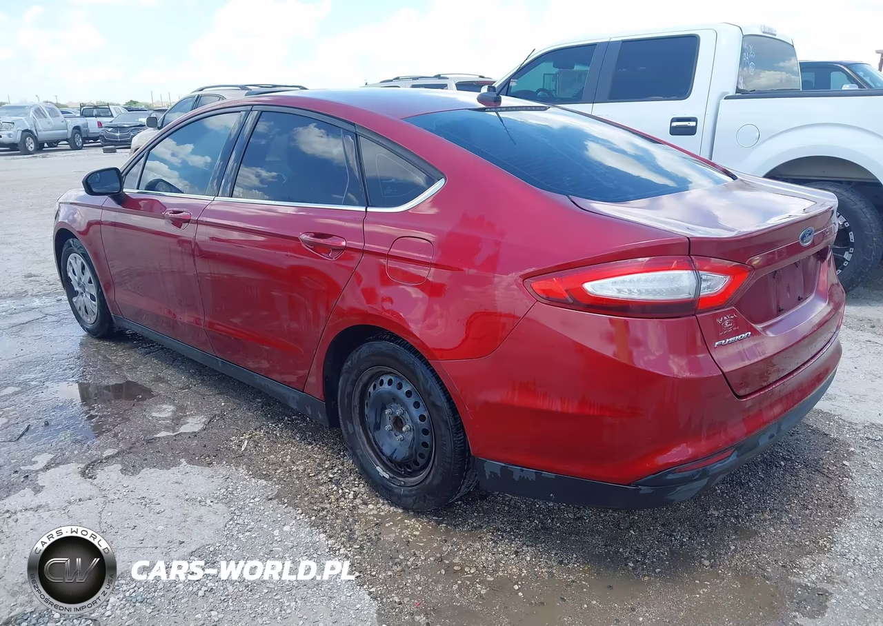 2014 Ford Fusion S VIN:3FA6P0G77ER390567 - 3