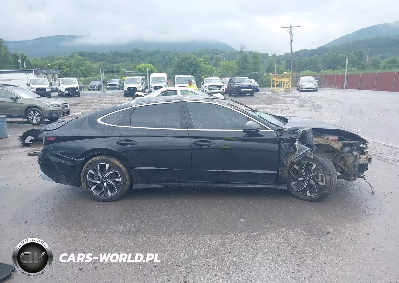 2025 Hyundai Sonata Sel VIN:KMHL64JA8SA428613 - 13