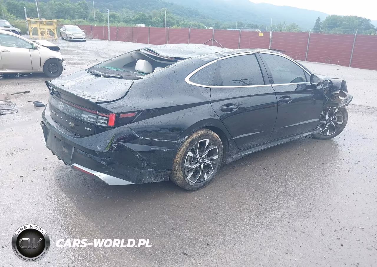 2025 Hyundai Sonata Sel VIN:KMHL64JA8SA428613 - 4