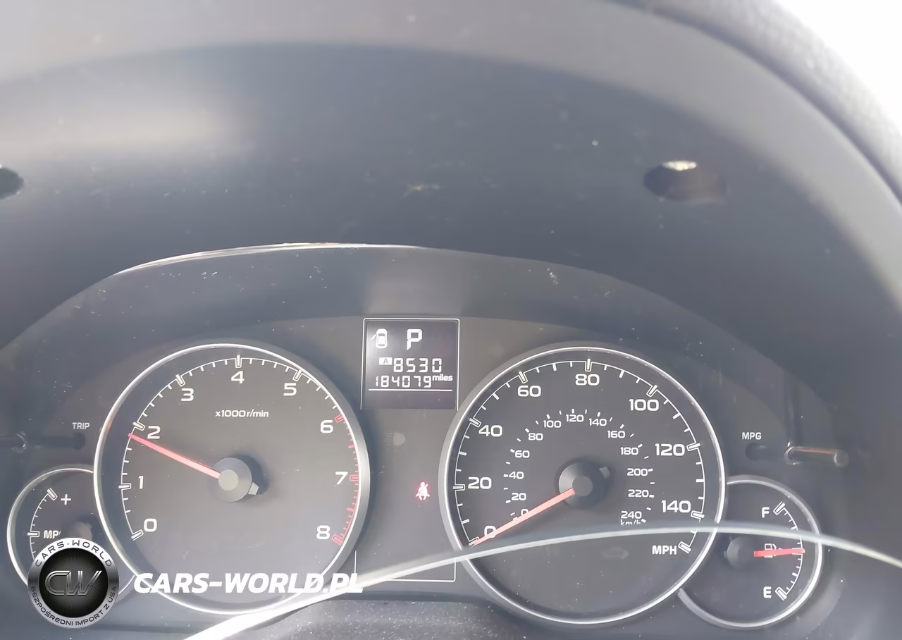 2014 Subaru Outback 2.5I Premium VIN:4S4BRBCC3E3211582 - 7