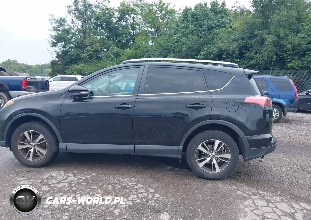 2017 Toyota Rav4 Xle VIN:2T3RFREV4HW668731 - 15