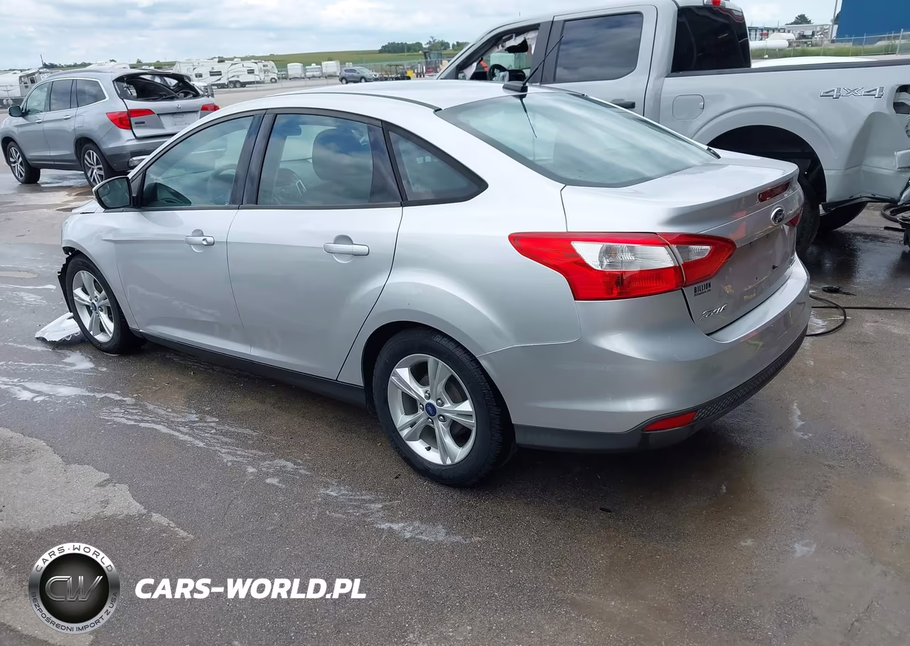 2014 Ford Focus Se VIN:1FADP3F25EL194771 - 3