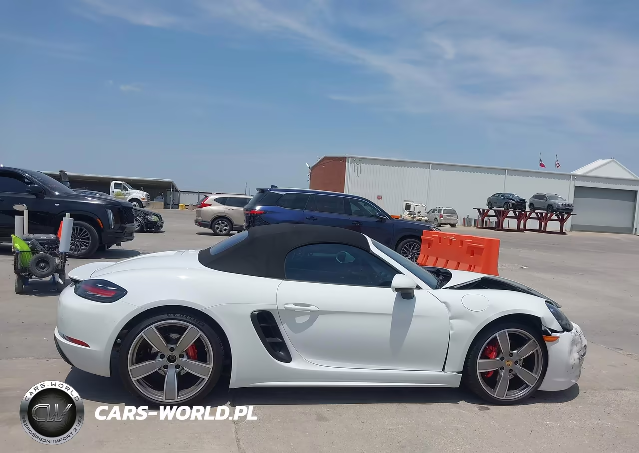 2025 Porsche 718 Boxster S VIN:WP0CB2A8XSK226044 - 13