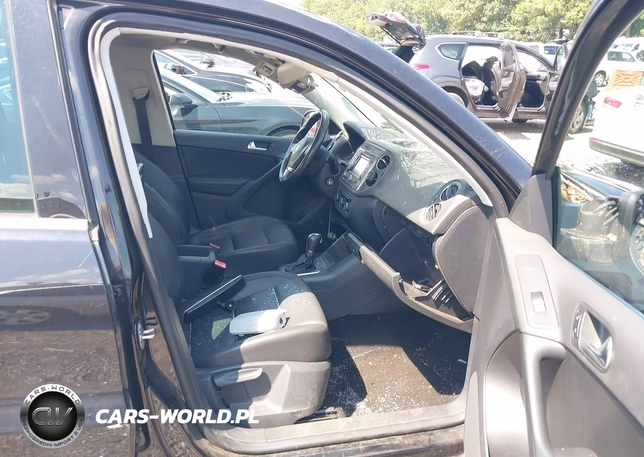2012 Volkswagen Tiguan Se VIN:WVGAV7AX8CW524245 - 5