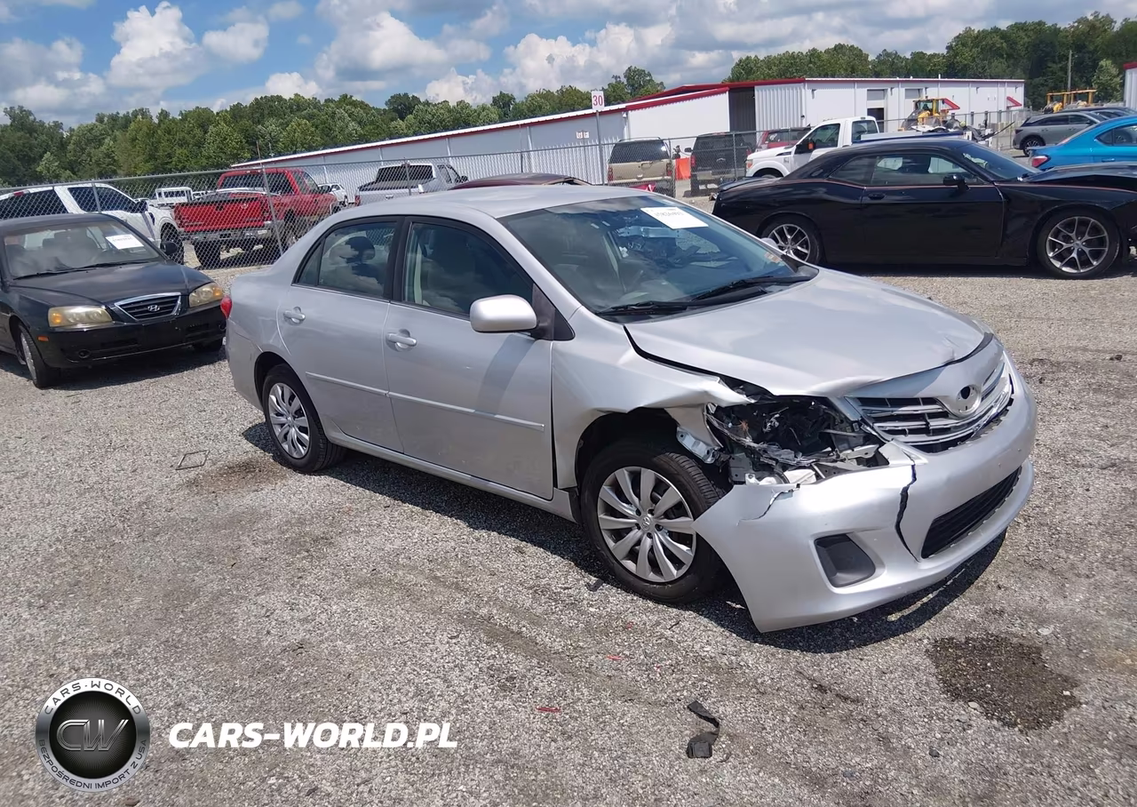 2013 Toyota Corolla Le – zdjęcie 1 z 16
