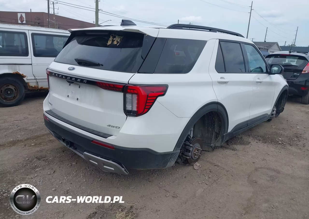 2026 Ford Explorer Active VIN:1FMUK8DH2TGA00860 - 4