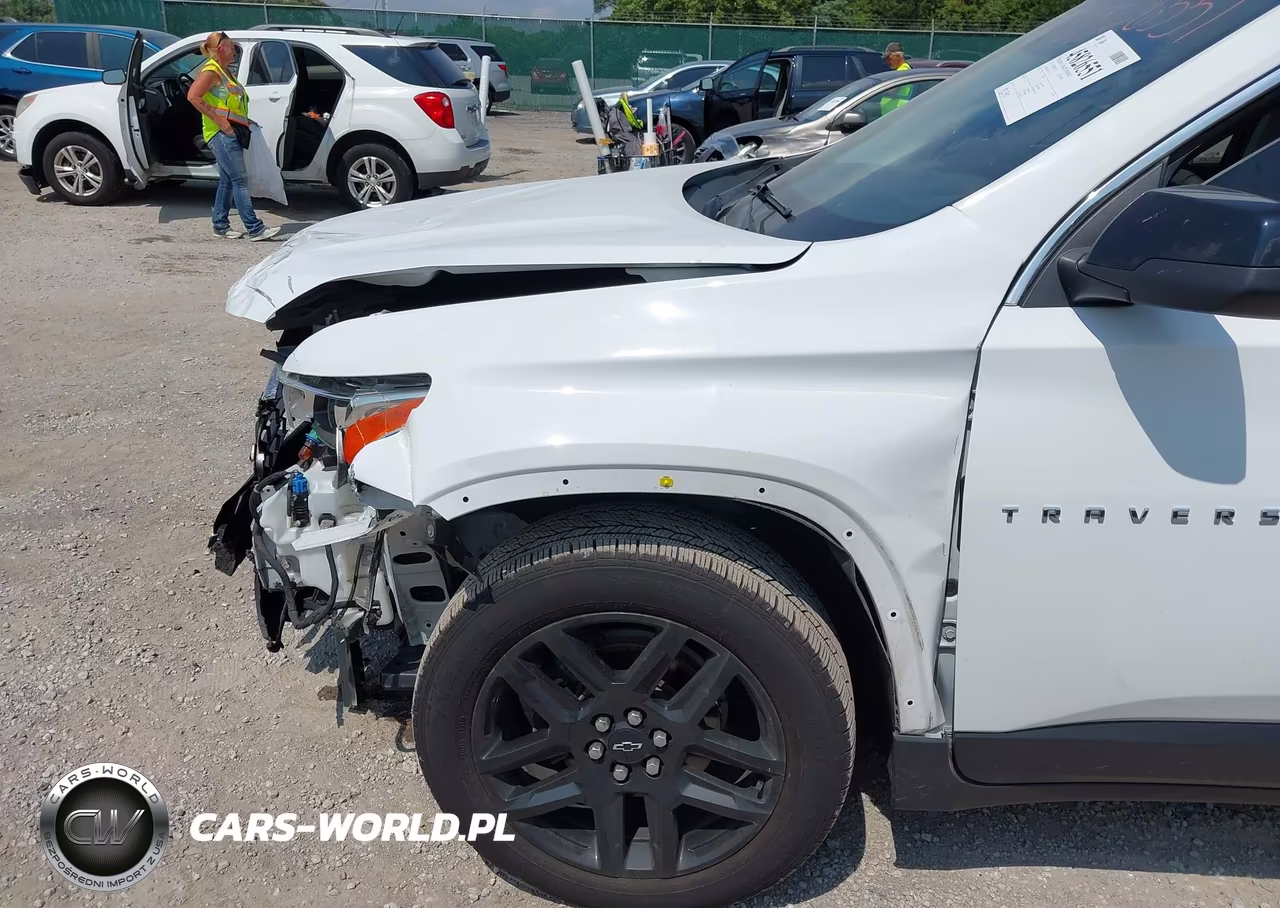 2021 Chevrolet Traverse Fwd Ls VIN:1GNERFKW1MJ124592 - 19