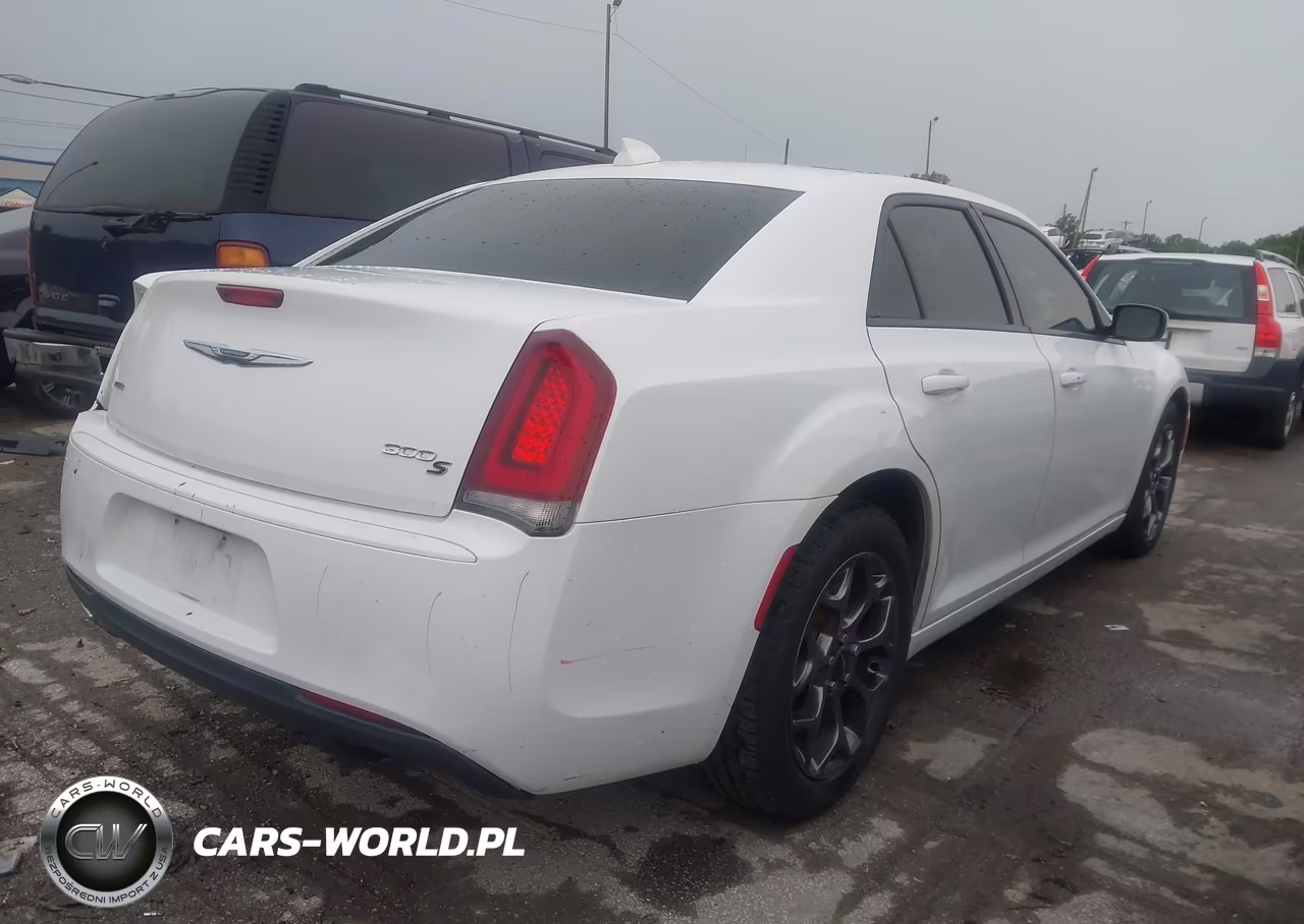 2017 Chrysler 300 300S Awd VIN:2C3CCAGG2HH591747 - 4