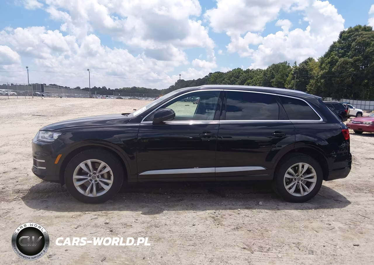2018 Audi Q7 3.0T Premium VIN:WA1LAAF72JD020646 - 14