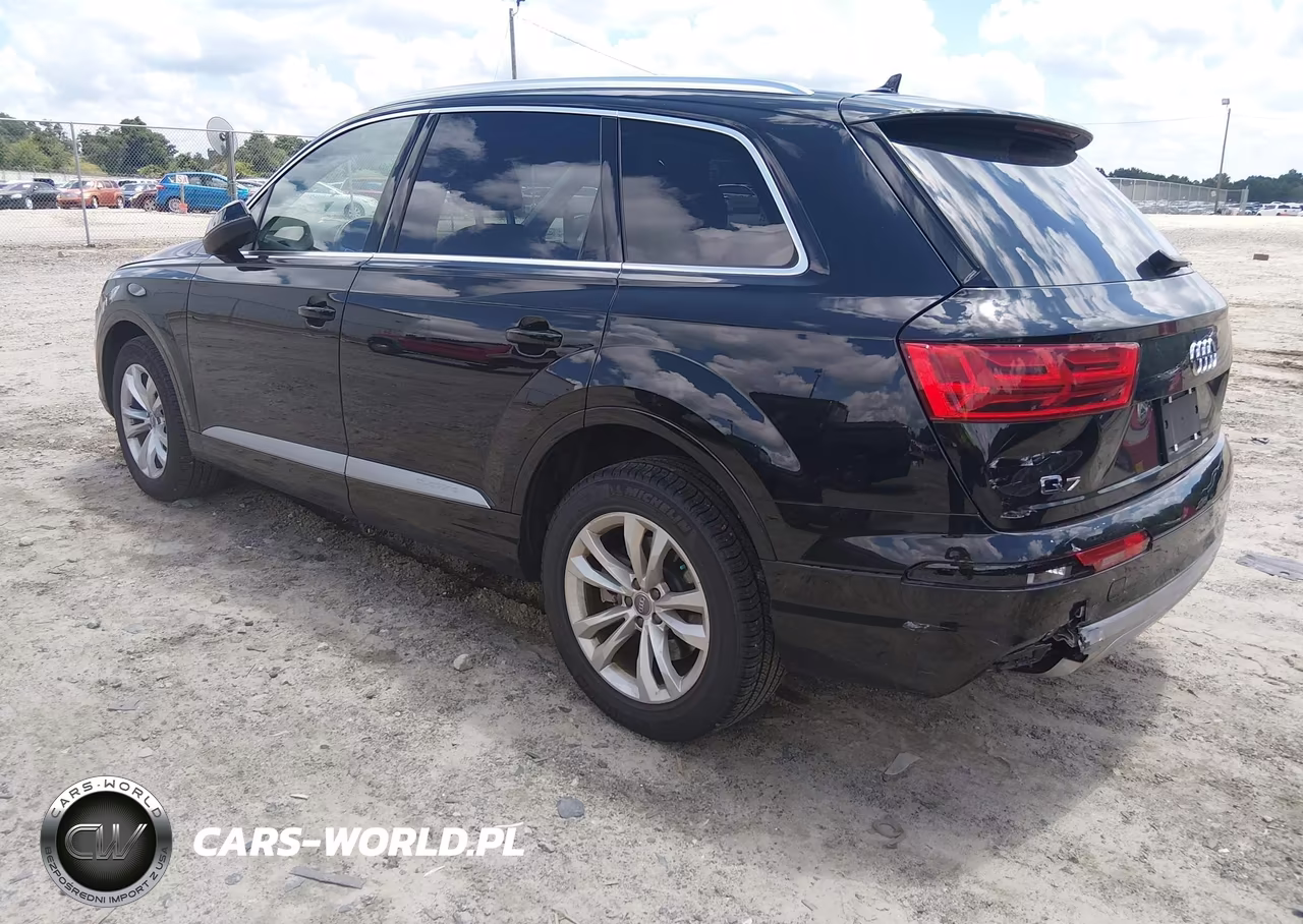 2018 Audi Q7 3.0T Premium VIN:WA1LAAF72JD020646 - 3