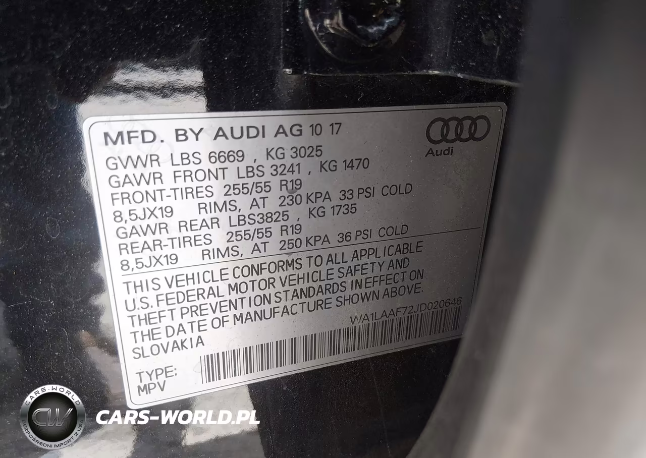 2018 Audi Q7 3.0T Premium VIN:WA1LAAF72JD020646 - 9