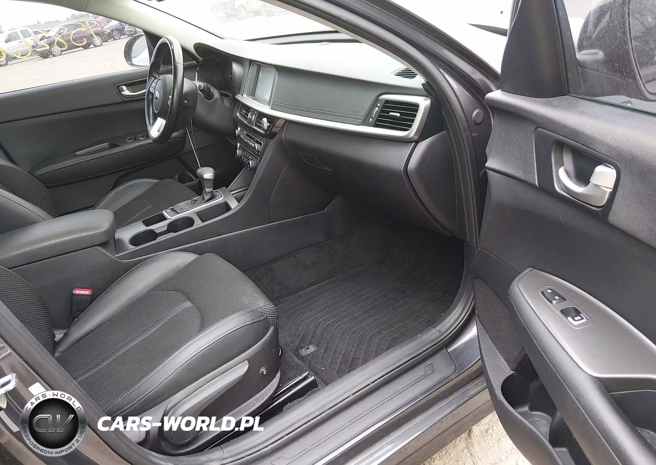 2019 Kia Optima S VIN:5XXGT4L38KG284255 - 5