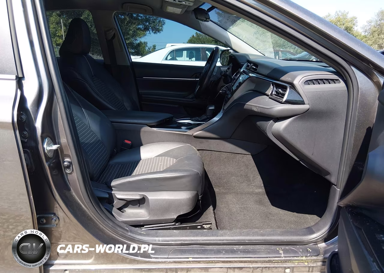 2020 Toyota Camry Se VIN:4T1G11AK0LU948876 - 5