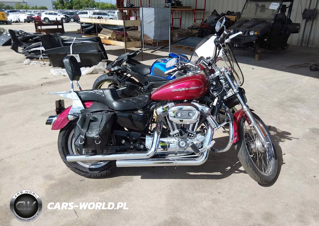 2005 Harley-Davidson Xl1200 C VIN:1HD1CGP105K424999 - 12