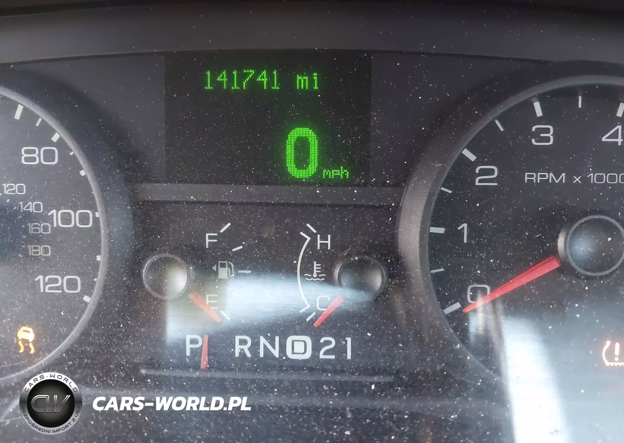 2011 Ford Crown Victoria Lx VIN:2FABP7EV5BX165568 - 7