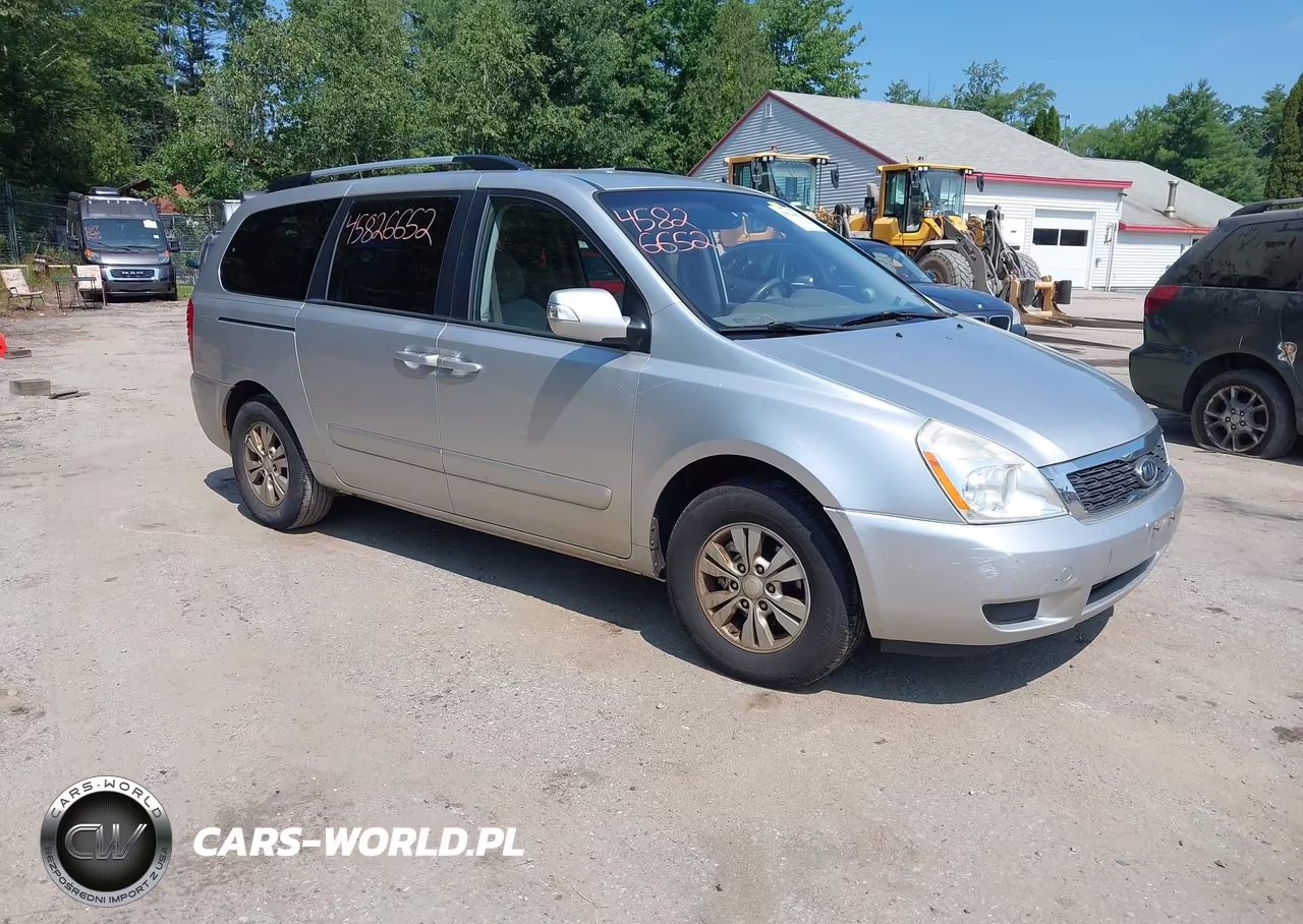2012 Kia Sedona Lx