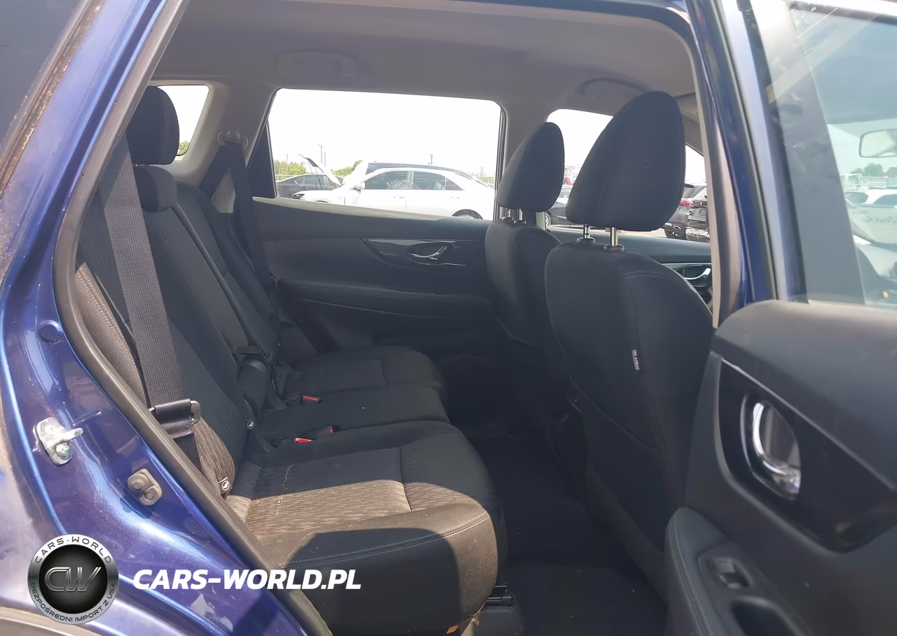 2018 Nissan Rogue S VIN:KNMAT2MT2JP581215 - 8