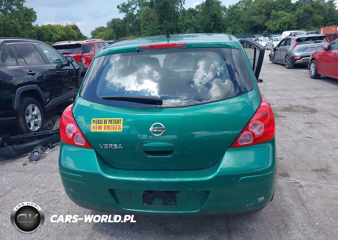 2011 Nissan Versa 1.8S VIN:3N1BC1CP8BL428826 - 17