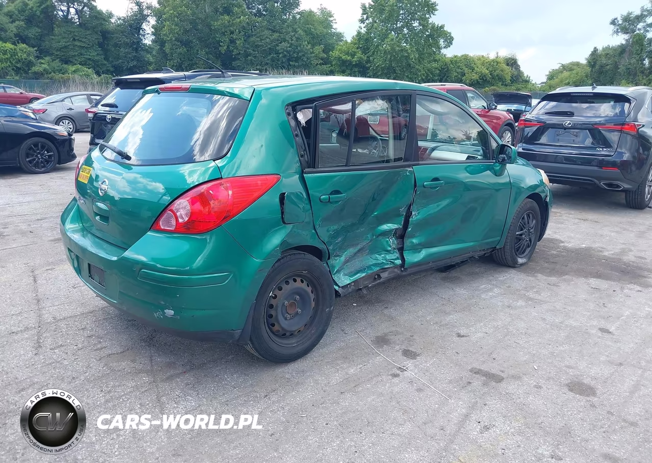 2011 Nissan Versa 1.8S VIN:3N1BC1CP8BL428826 - 4