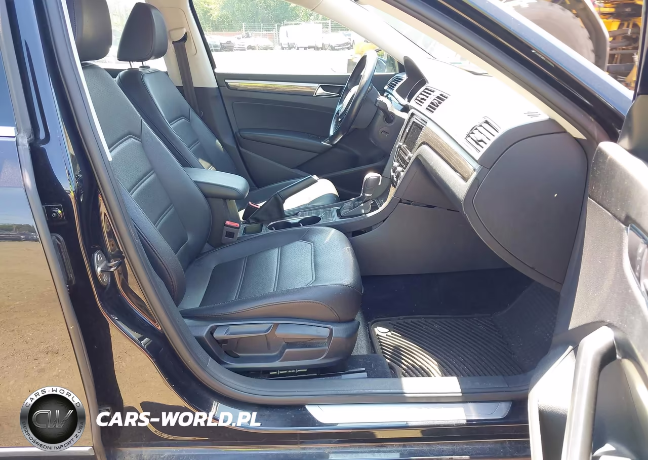 2017 Volkswagen Passat 1.8T Se VIN:1VWGT7A37HC079990 - 5