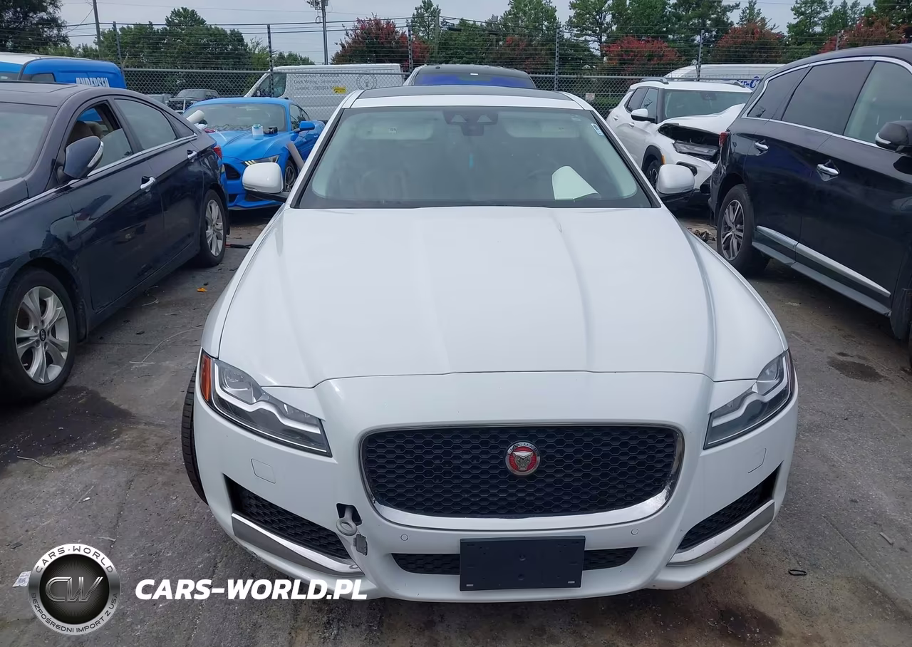 2017 Jaguar Xf 35T Prestige VIN:SAJBK4BV8HCY44575 - 12
