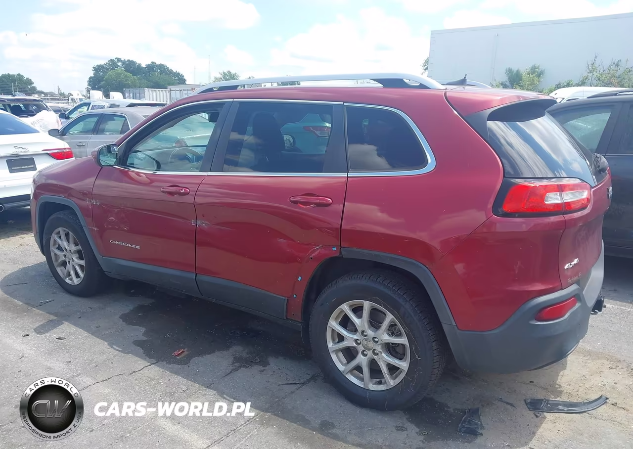 2015 Jeep Cherokee Latitude VIN:1C4PJMCS6FW773240 - 14