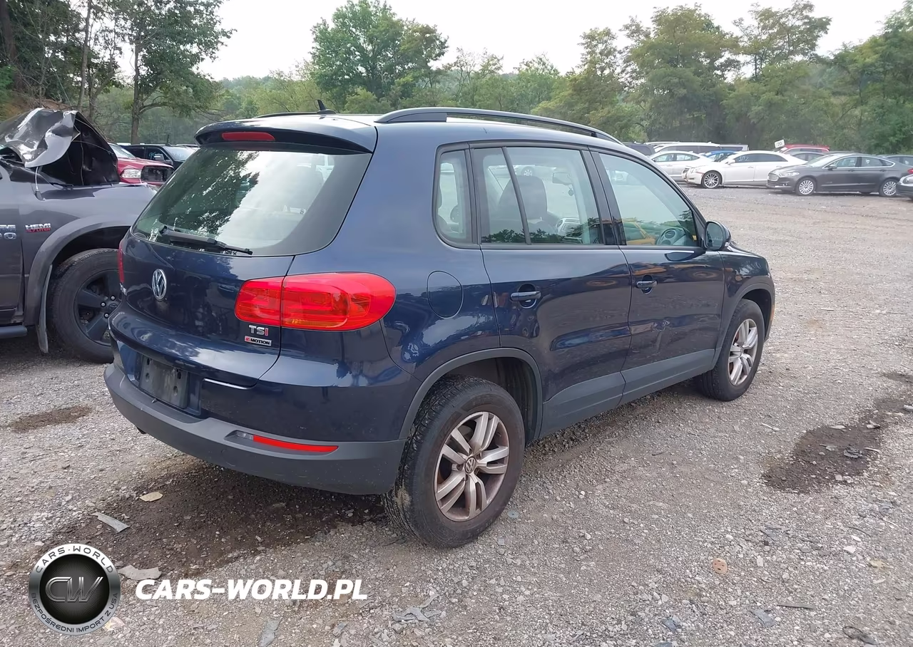2016 Volkswagen Tiguan S VIN:WVGBV7AX1GW588928 - 4