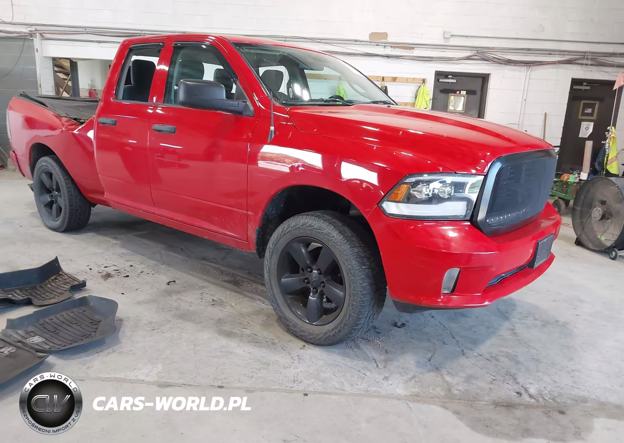 2019 Ram 1500 Classic Express 4X4 6'4 Box