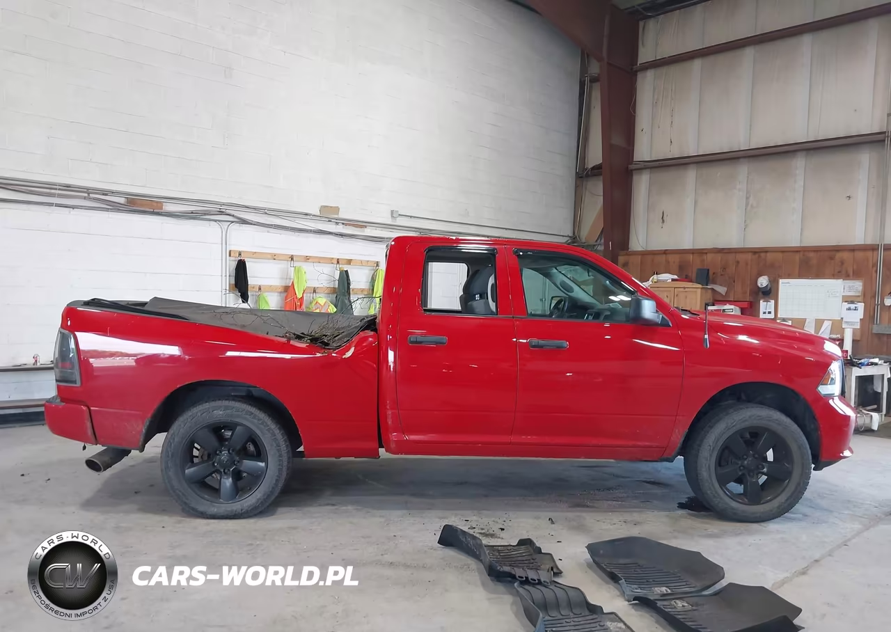 2019 Ram 1500 Classic Express 4X4 6'4 Box VIN:1C6RR7FG4KS577705 - 13