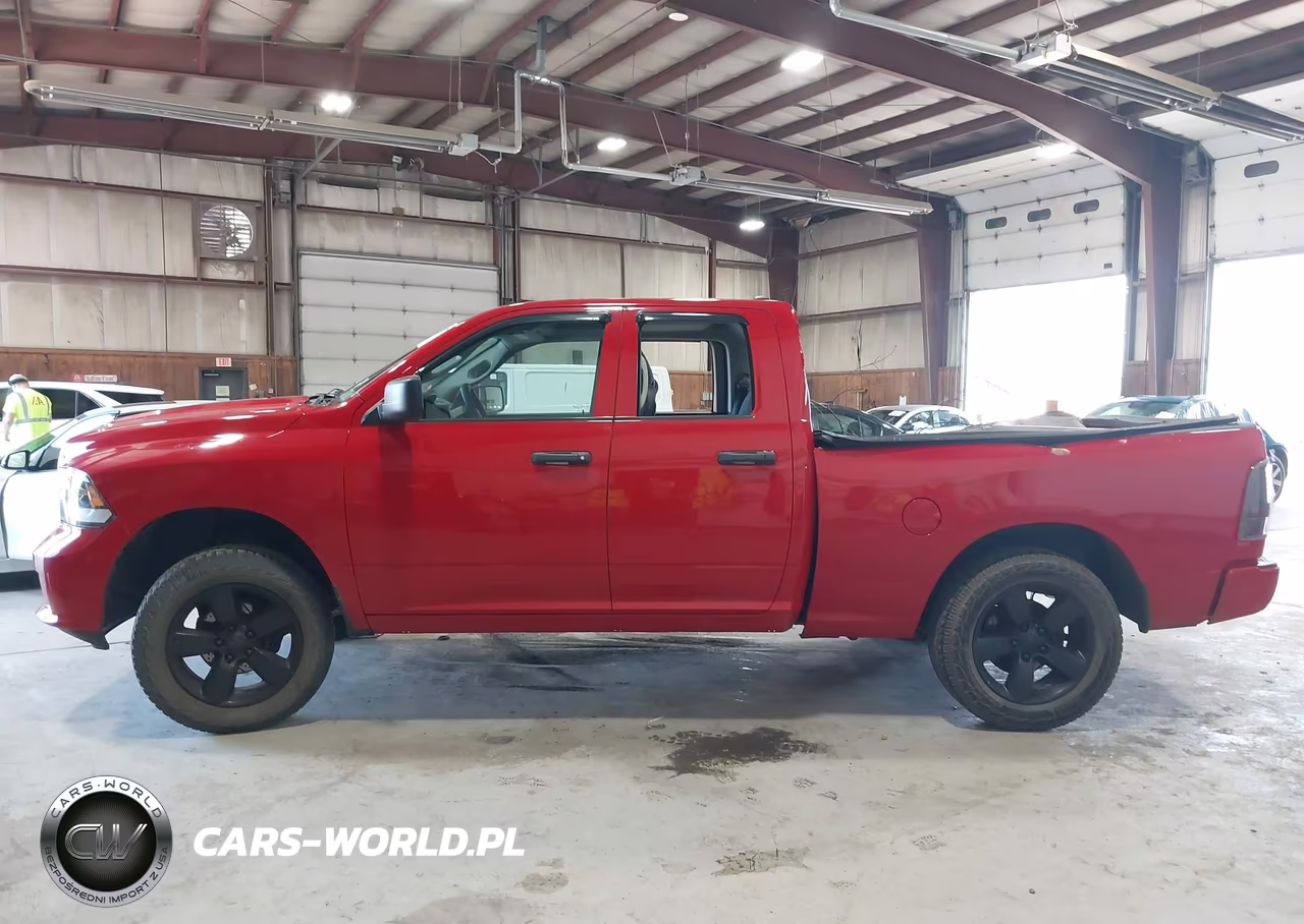 2019 Ram 1500 Classic Express 4X4 6'4 Box VIN:1C6RR7FG4KS577705 - 14