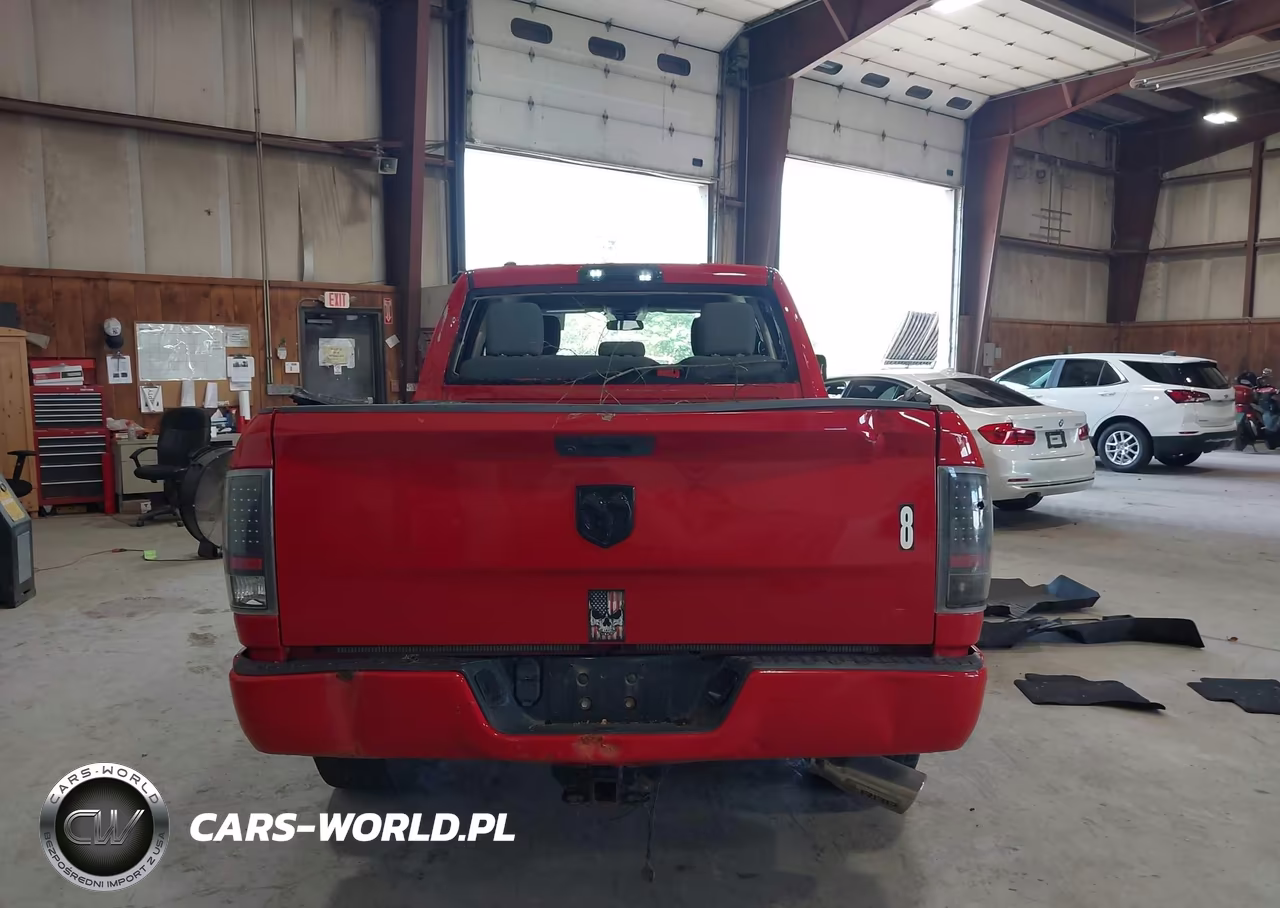 2019 Ram 1500 Classic Express 4X4 6'4 Box VIN:1C6RR7FG4KS577705 - 16