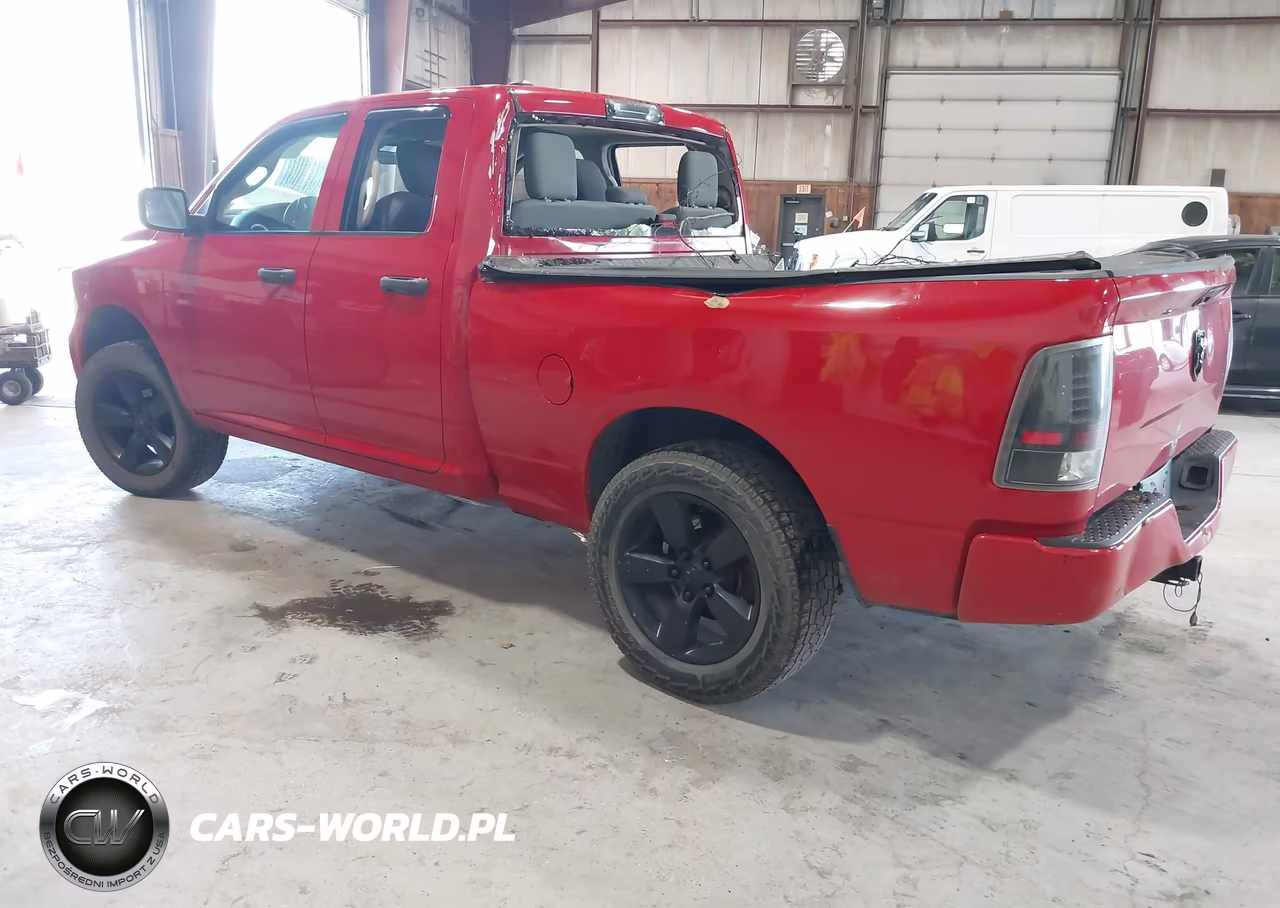 2019 Ram 1500 Classic Express 4X4 6'4 Box VIN:1C6RR7FG4KS577705 - 3