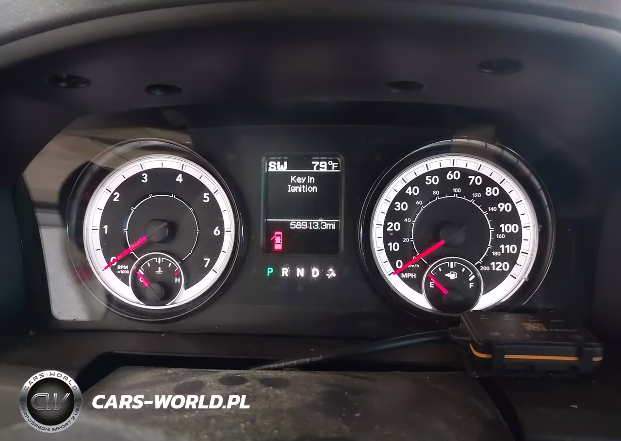 2019 Ram 1500 Classic Express 4X4 6'4 Box VIN:1C6RR7FG4KS577705 - 7