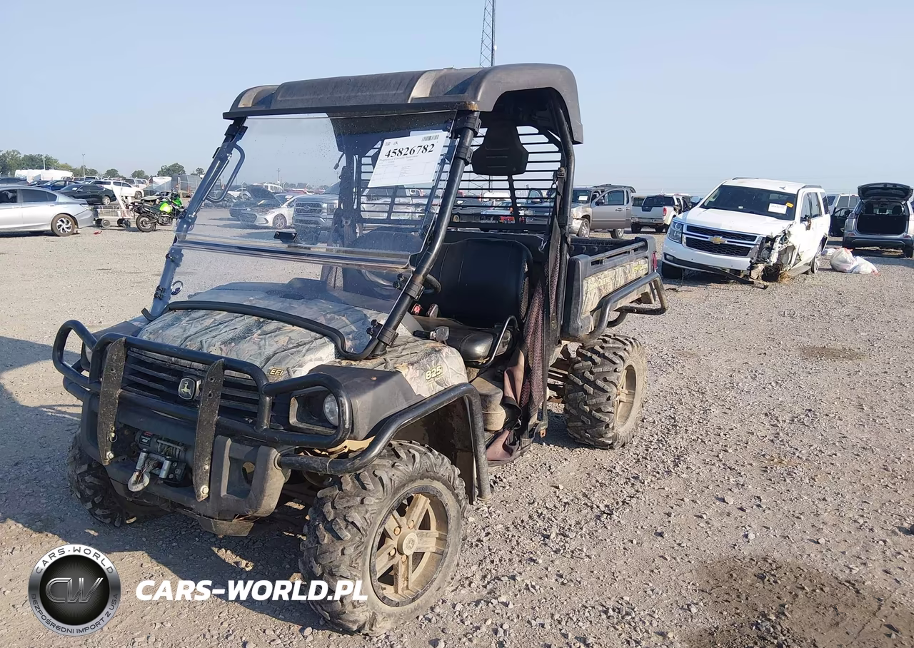 2015 John Deere Xuv 825M VIN:1M0825GELFM101870 - 2