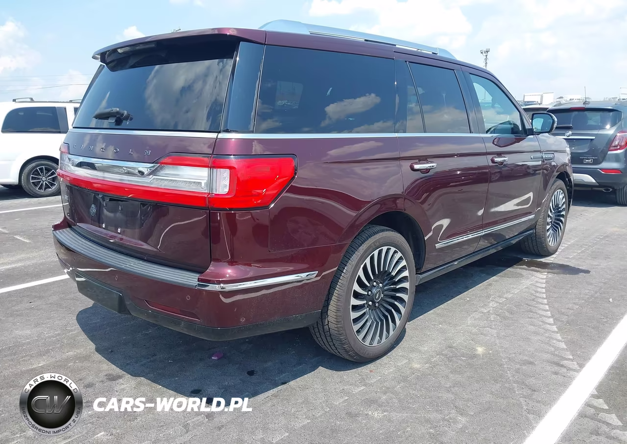 2018 Lincoln Navigator Black Label VIN:5LMJJ2TT8JEL18982 - 4
