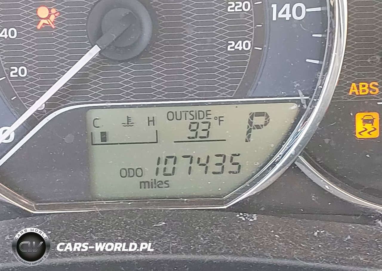 2016 Toyota Corolla Le VIN:5YFBURHE7GP399216 - 16