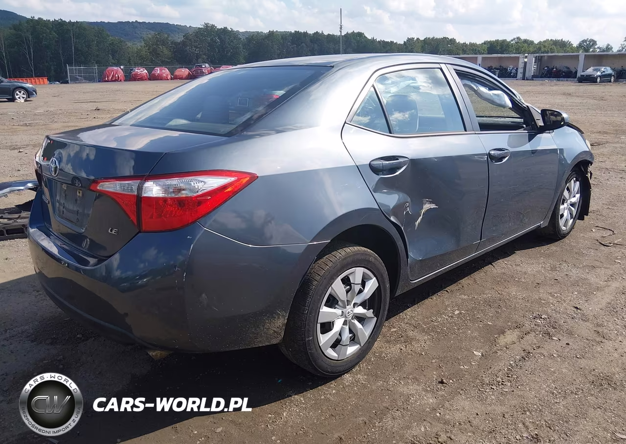 2016 Toyota Corolla Le VIN:5YFBURHE7GP399216 - 4