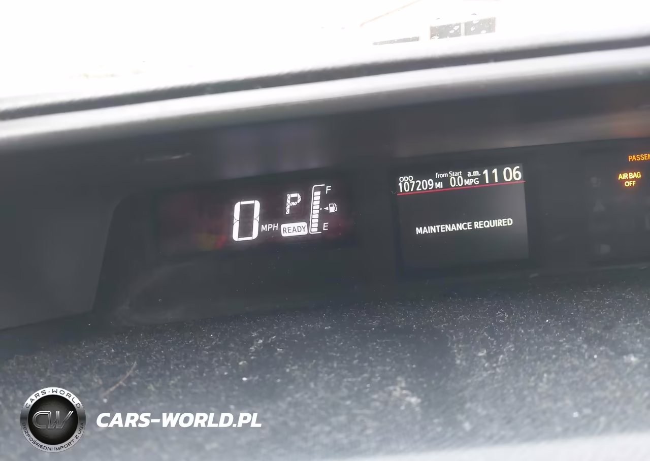 2015 Toyota Prius C One VIN:JTDKDTB33F1101784 - 15