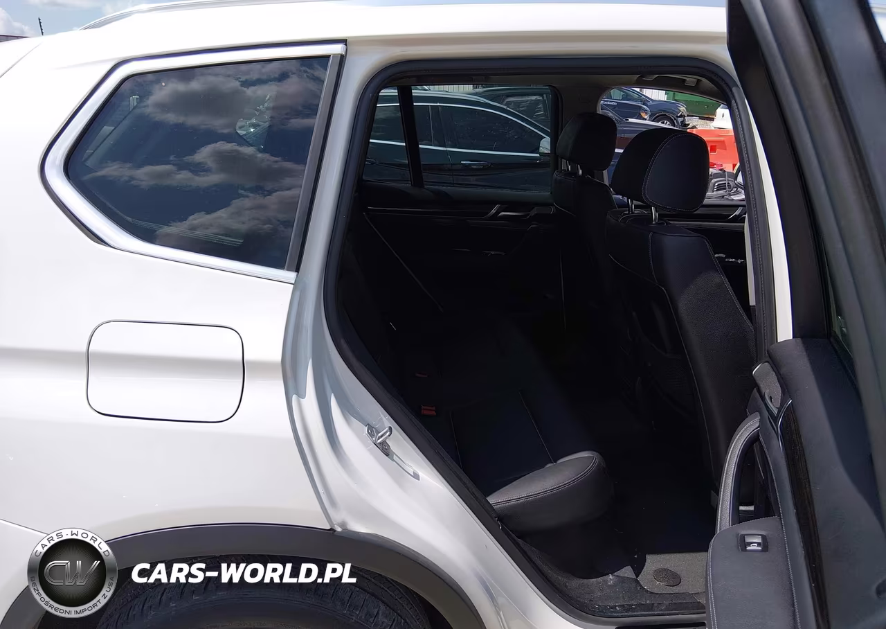 2015 BMW X3 xDrive28I VIN:5UXWX9C59F0D52747 - 8