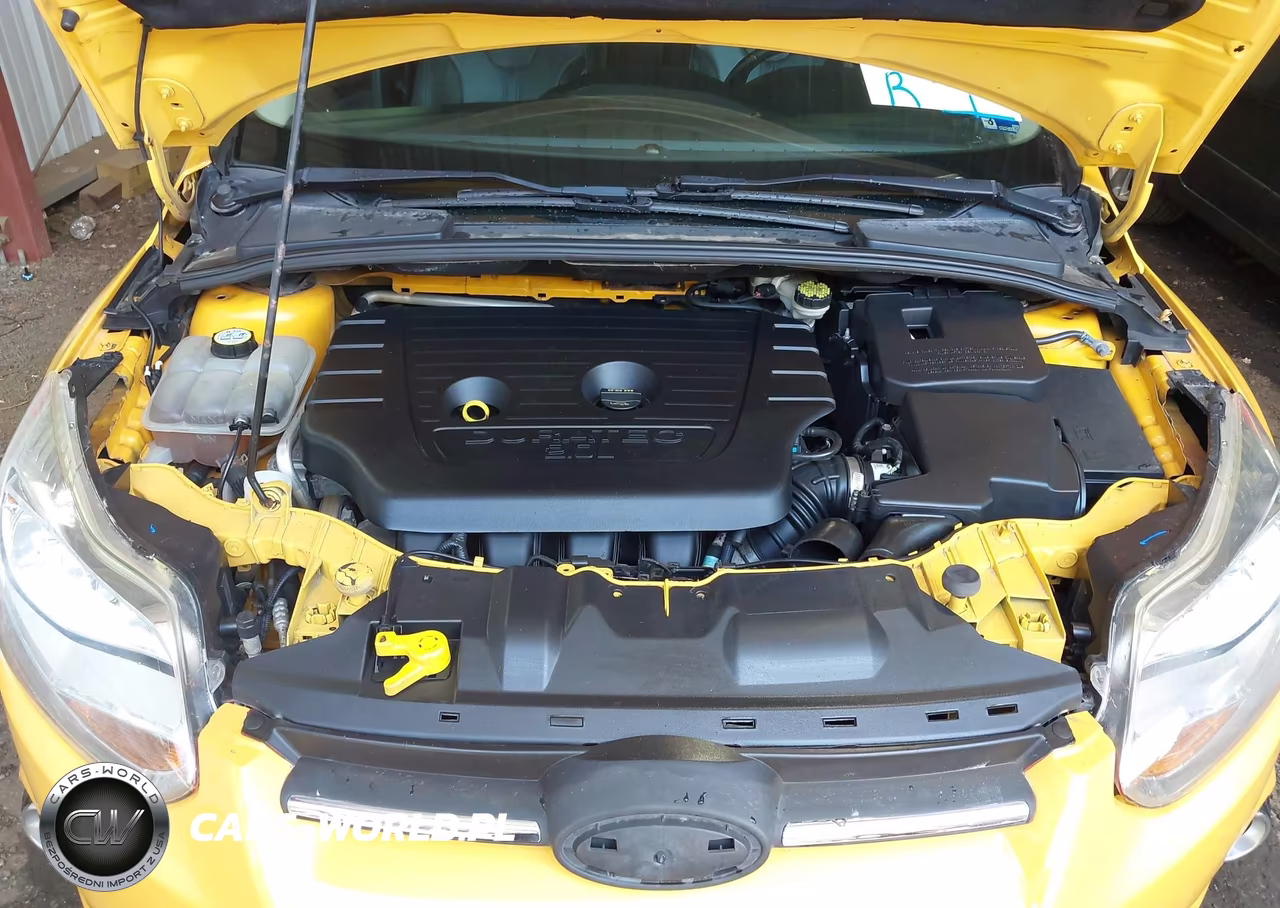 2012 Ford Focus Titanium VIN:1FAHP3N23CL111046 - 10