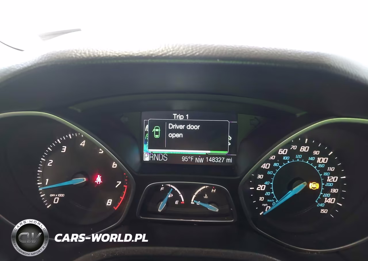 2012 Ford Focus Titanium VIN:1FAHP3N23CL111046 - 7