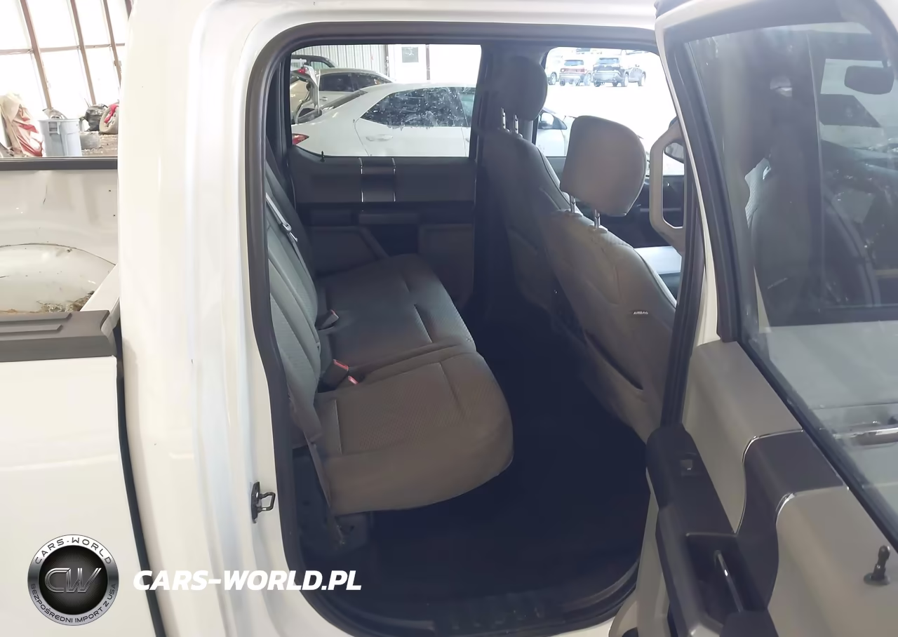 2018 Ford F-150 Xlt VIN:1FTEW1EG9JFC69242 - 8