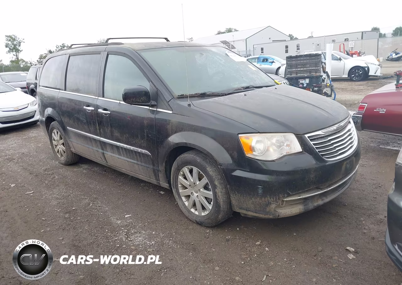 2015 Chrysler Town & Country Touring – zdjęcie 1 z 11
